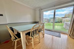 Diner- click for photo gallery